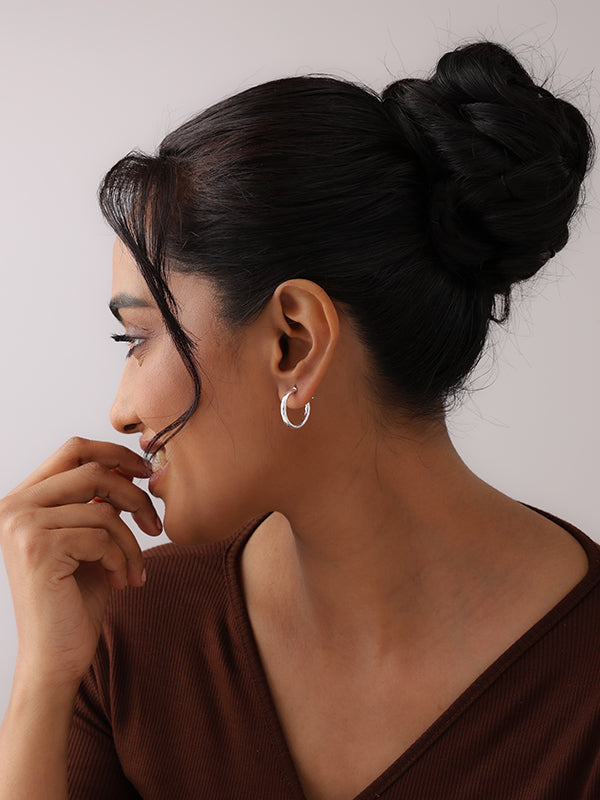 Women wearing Italian Tube Click-Top Hoops 2.5mm