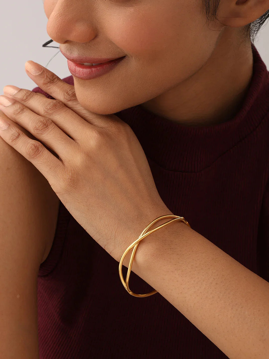 Criss Cross Flash Gold Bangle Bracelet