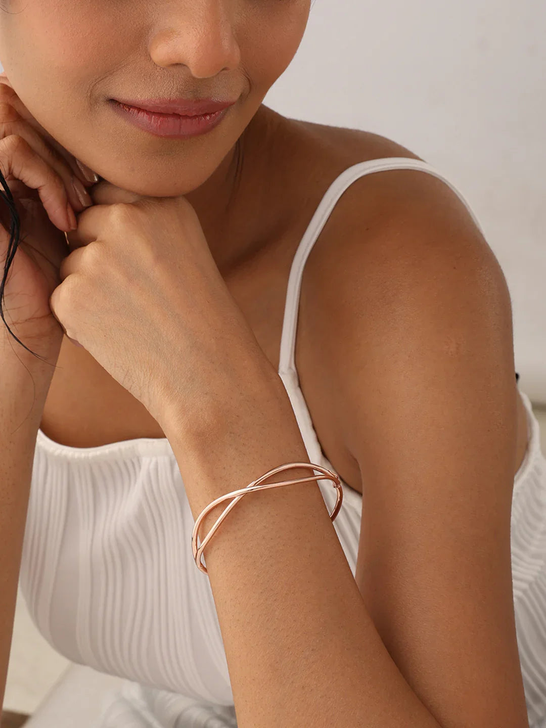 Criss Cross Rose Gold Bangle Bracelet