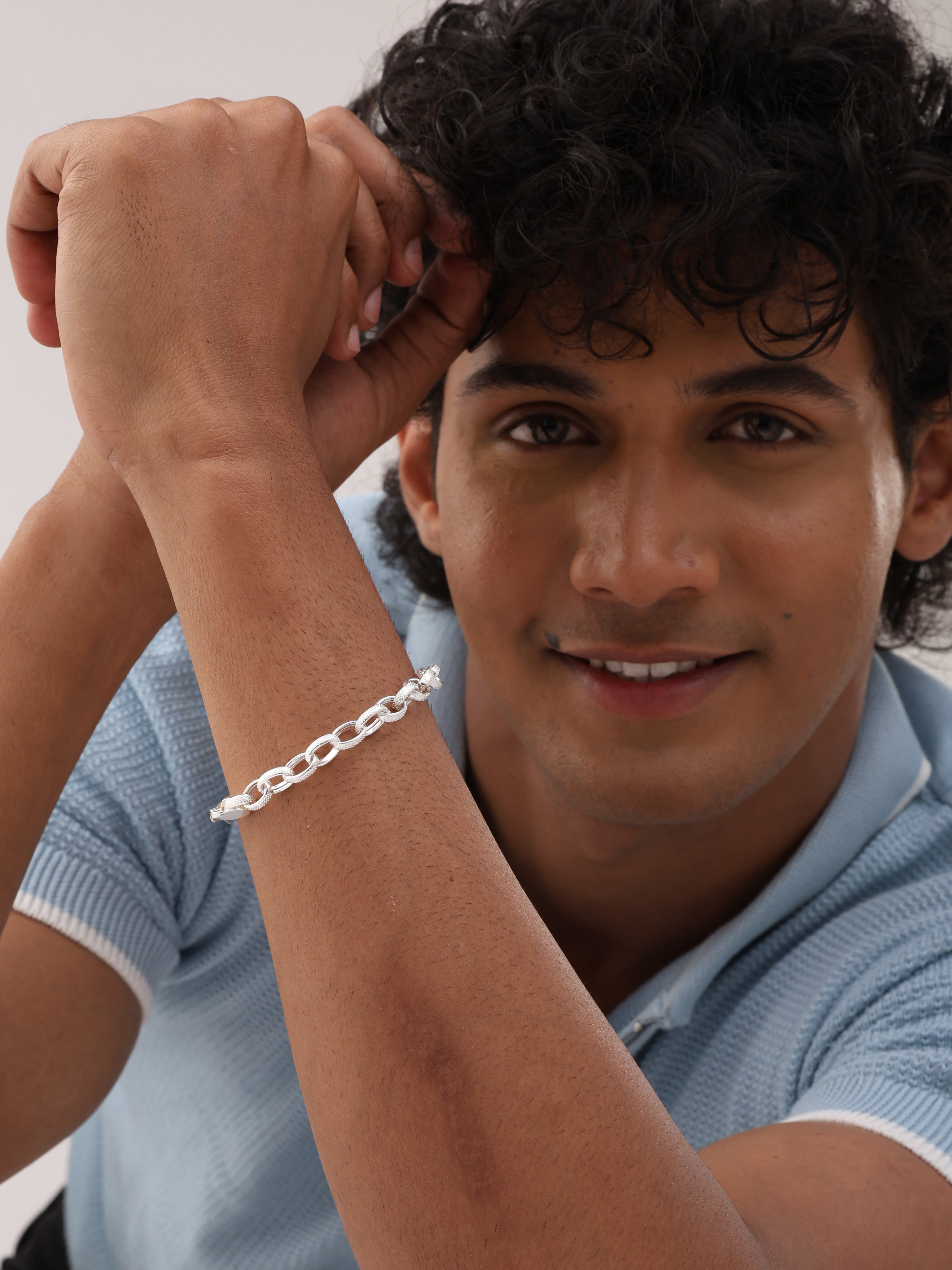Classy Hollow Chain Bracelet