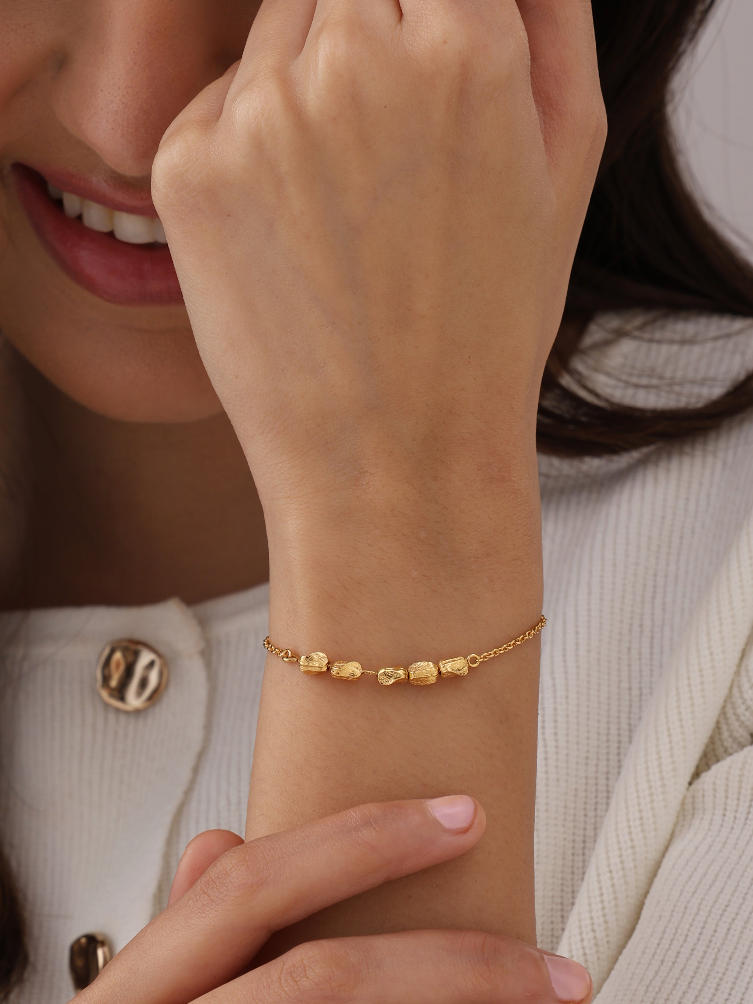 Elara Oval Bead Chain Bracelet
