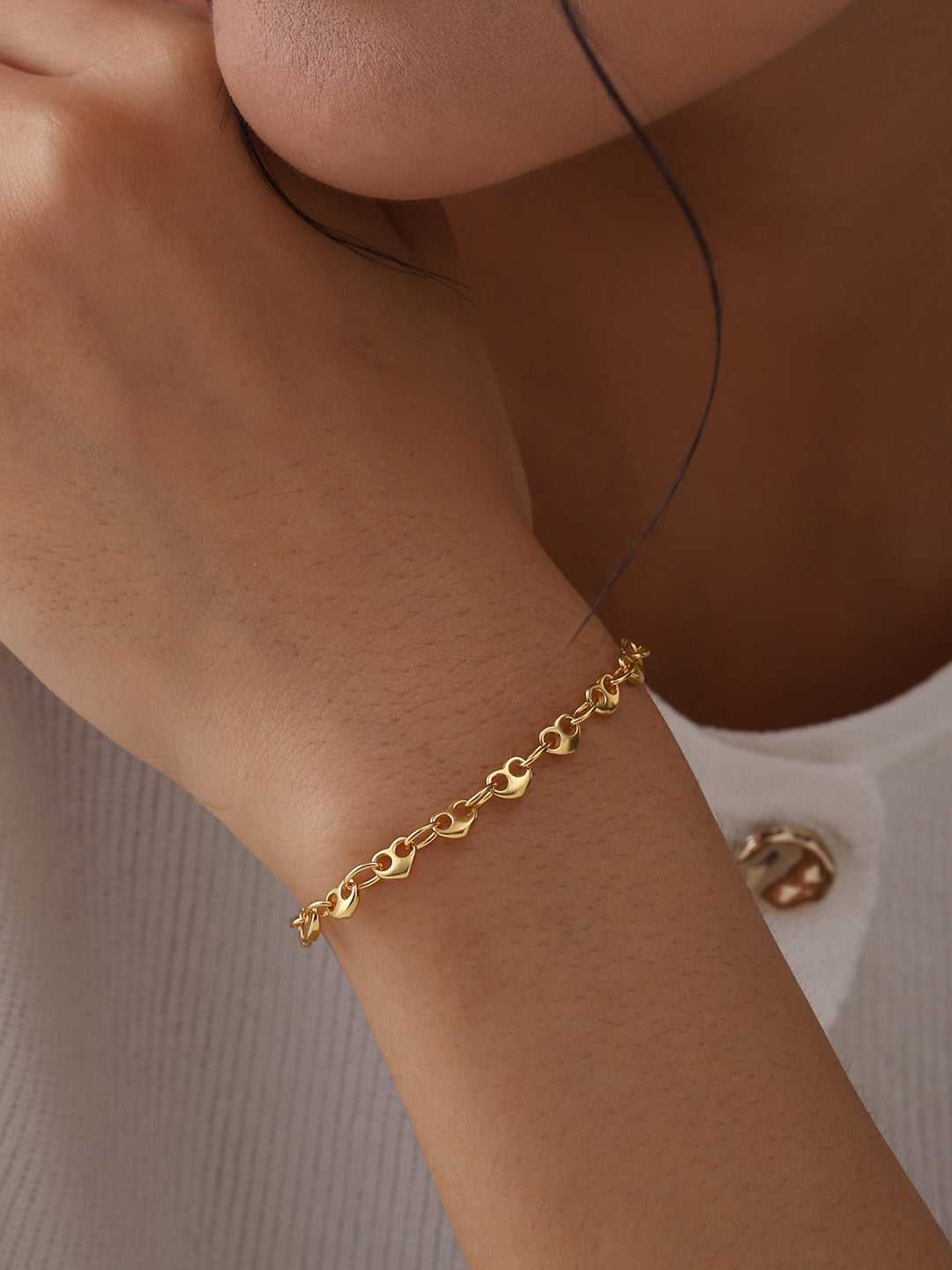 Golden Amoura Puffed Heart Bracelet