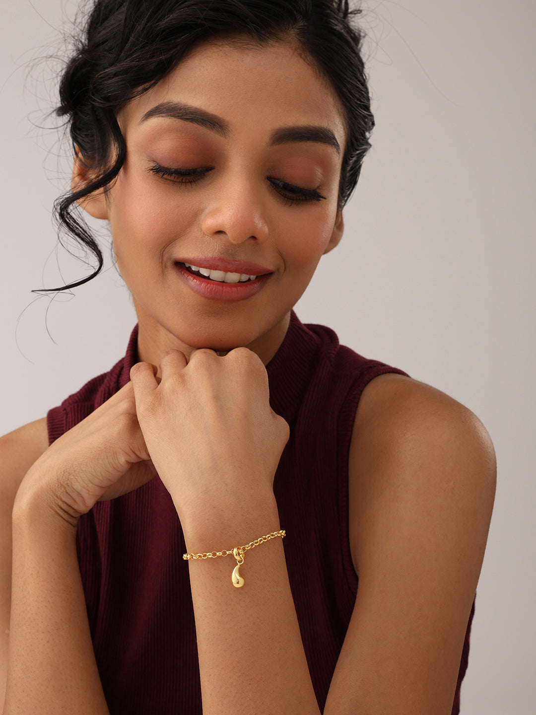 925 Sterling Silver Jewellery | 14K Gold-Plated Teardrop Lyssara Bracelet | acpl-ecom.myshopify.com