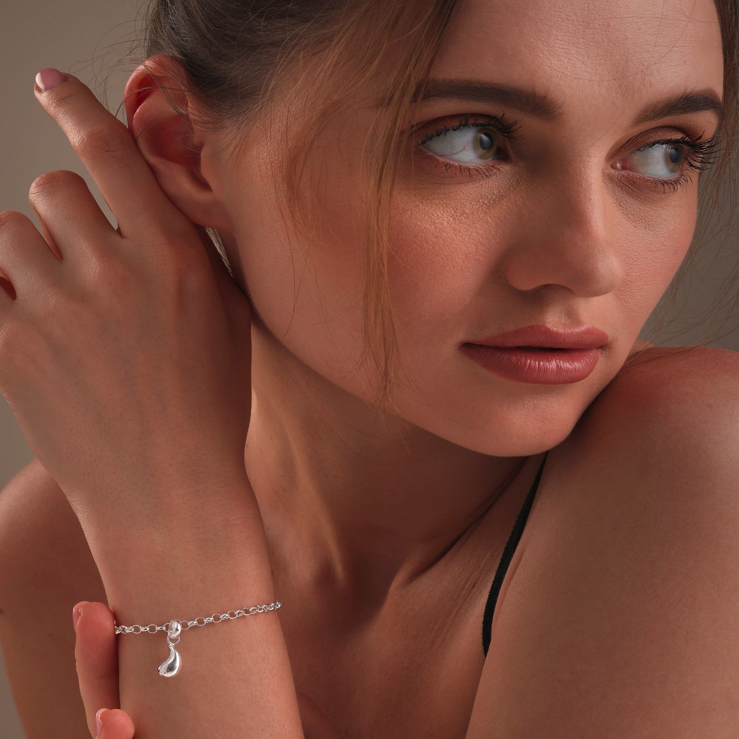 925 Sterling Silver Teardrop Charm Rolo Pear Shape Link Bracelet for Women