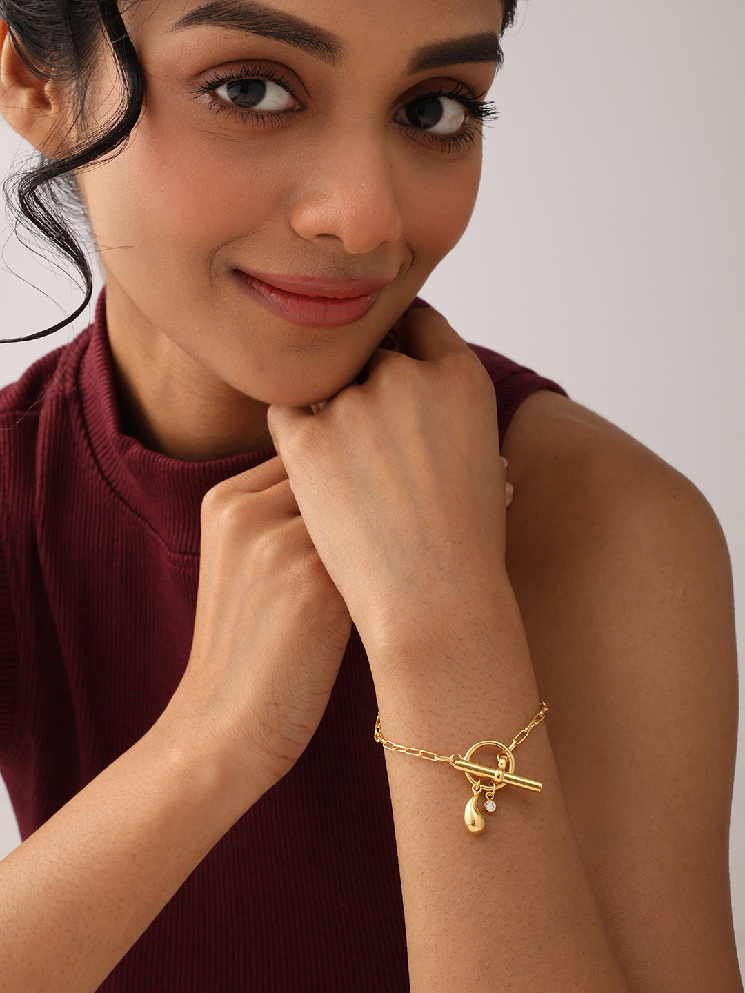Toggle Charm Bracelet in Gold