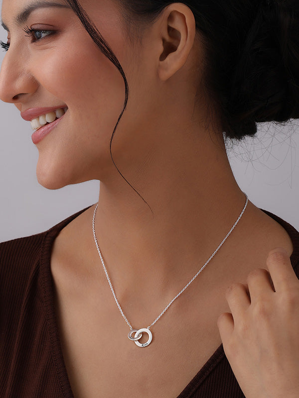 Personalized Interlocking Circle Message Necklace