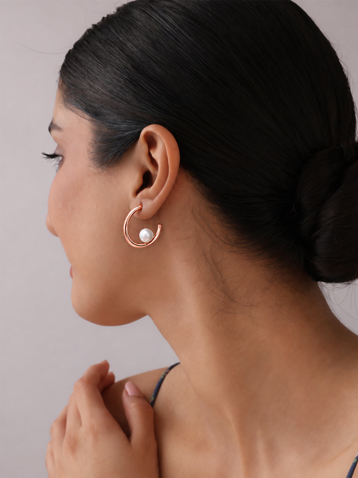 Pearl Curve Hoop Earrings