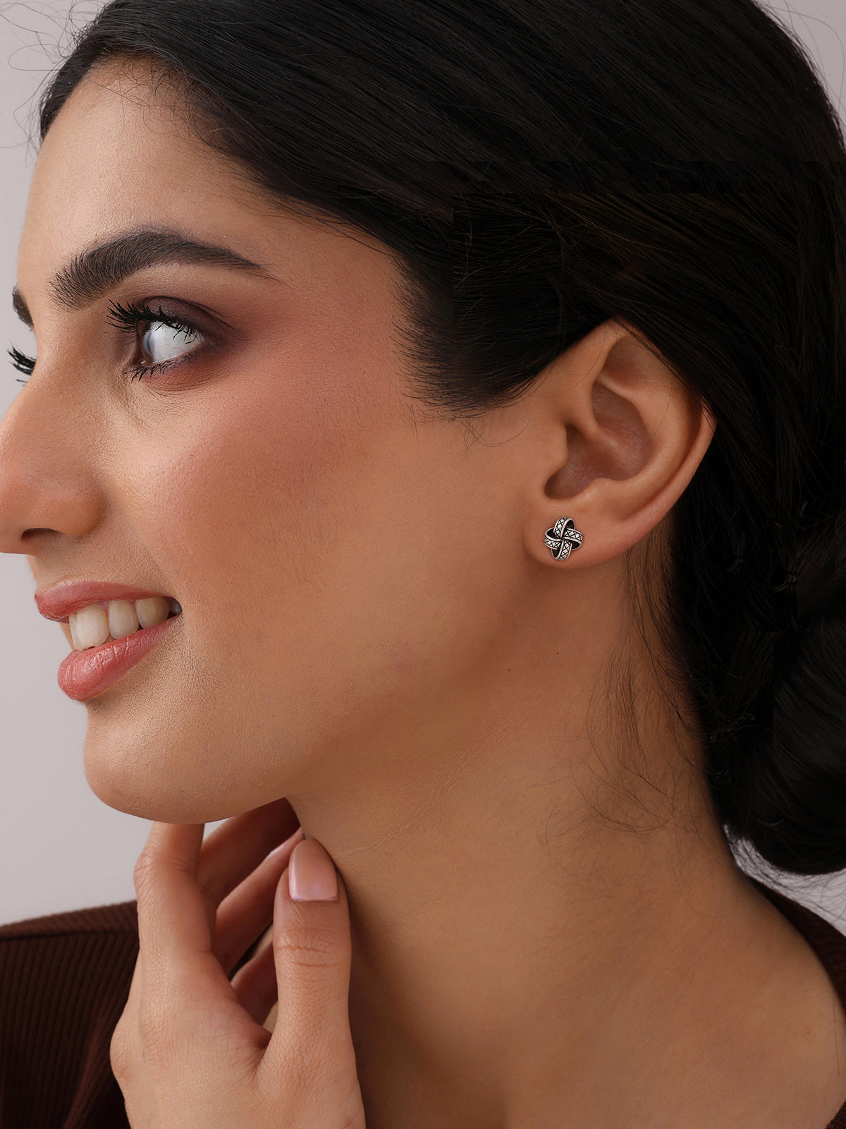 Crosshatch Knot Stud Earrings
