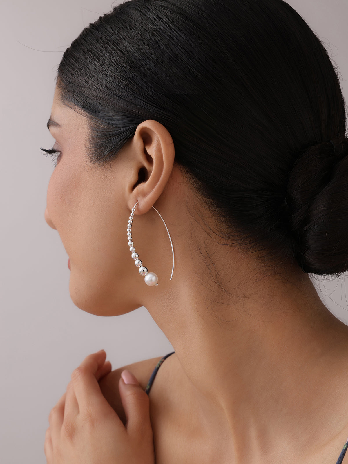 Pearl Beaded Threader Earrings