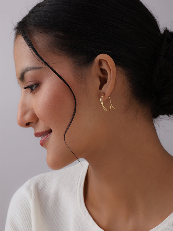 Gold Twist Pull-Through Hoops