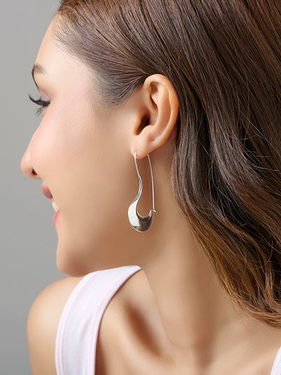 Elin Wavy Dangler Earrings for Women