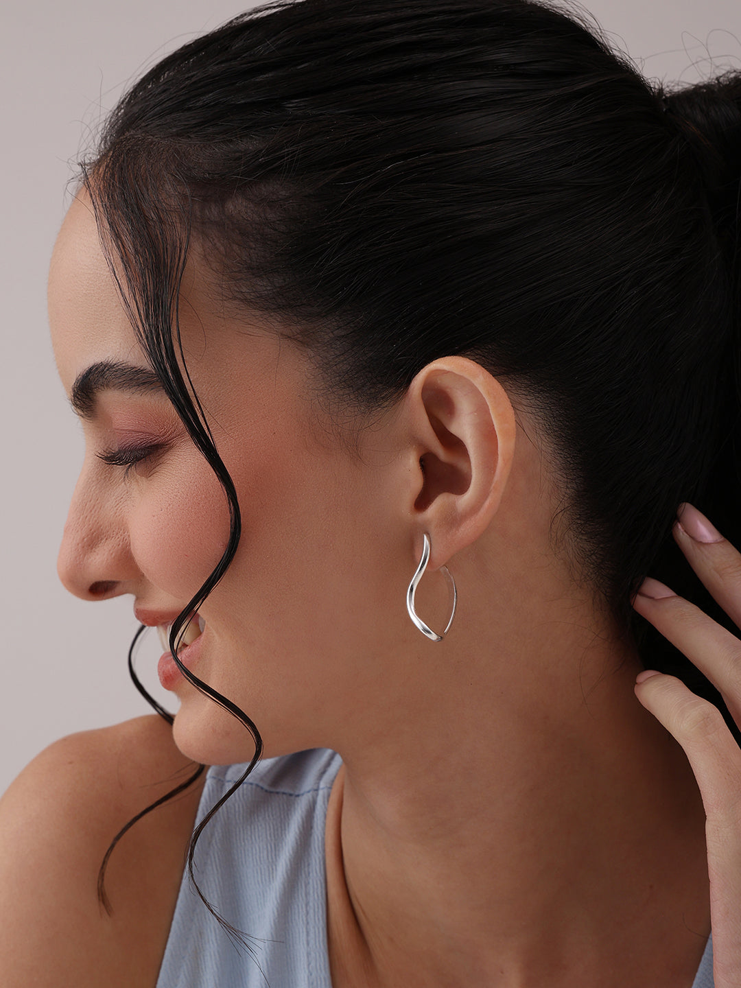 Wavy Hoop Stud Earrings
