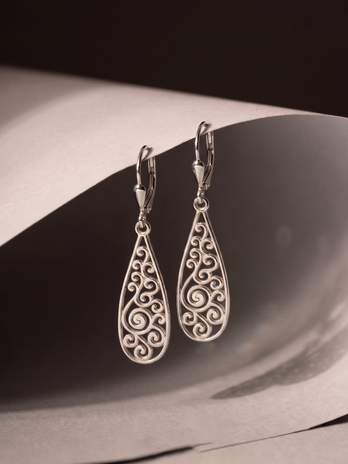 Sussurro Filigree Teardrop Women's Drop Earrings