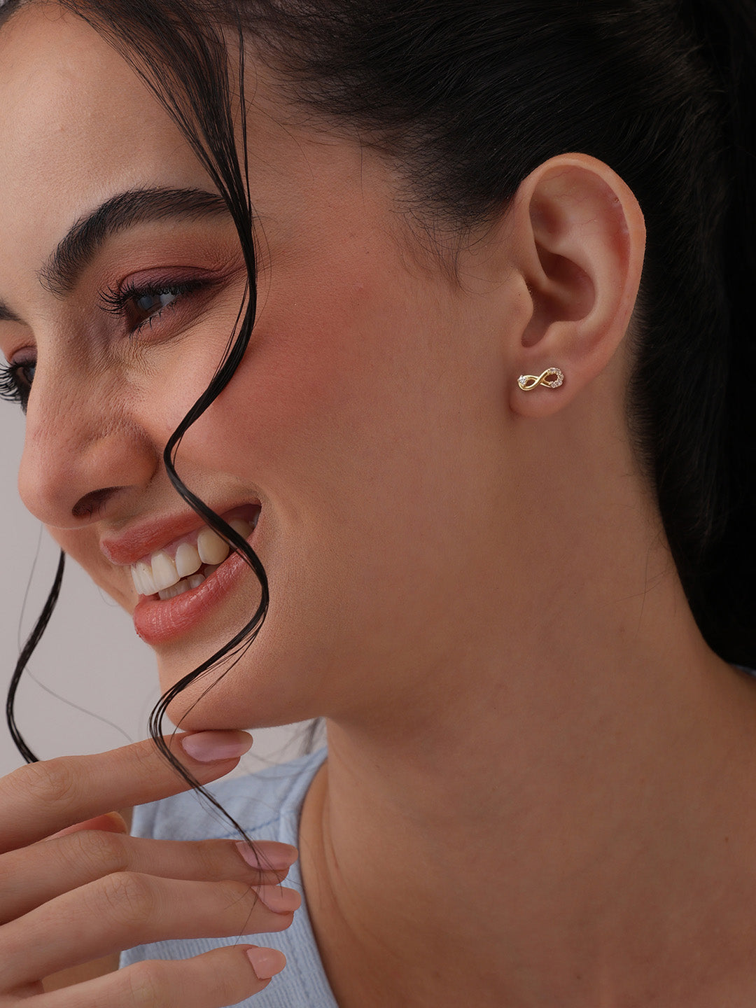 Flash Gold Stud Earrings