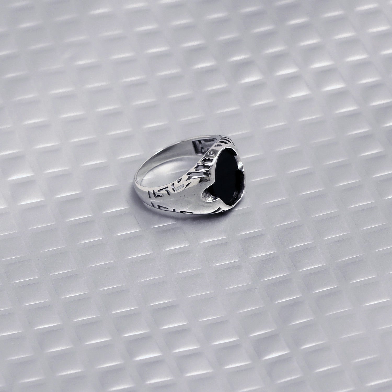 925 Sterling Silver Handmade Vintage Round Shape Black Onyx Signet Ring For Men
