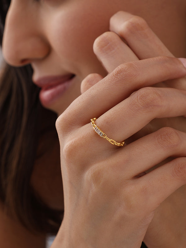 Aurelia Gold Baguette Chain Ring