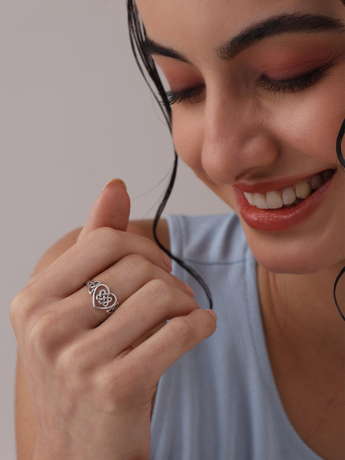 Celtic Knot Heart Shape Wedding Band Ring