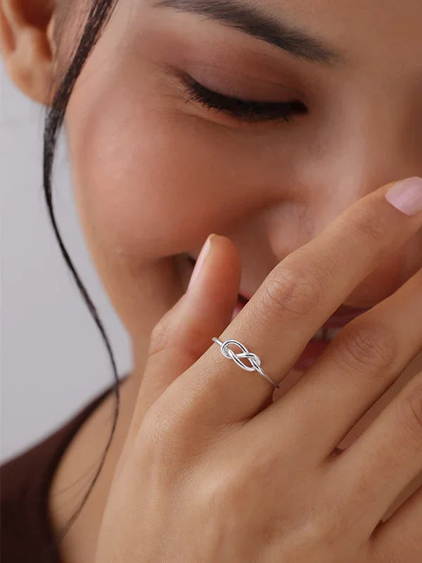 Eternal Bond Classic Knot Ring