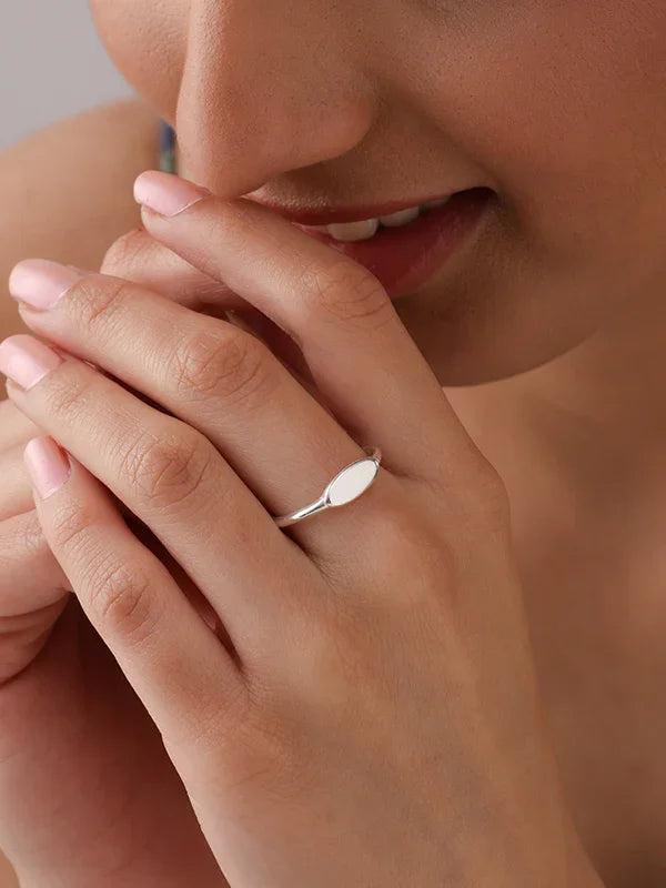 Sleek Silver Signet Minimal Oval Face Finger Ring