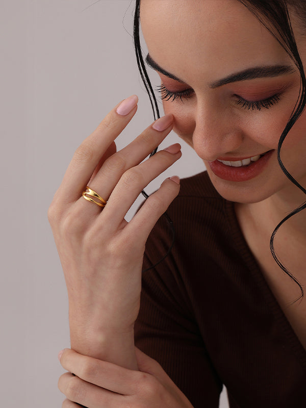 Multi Layered  Fluid Wrap Design Gold Ring