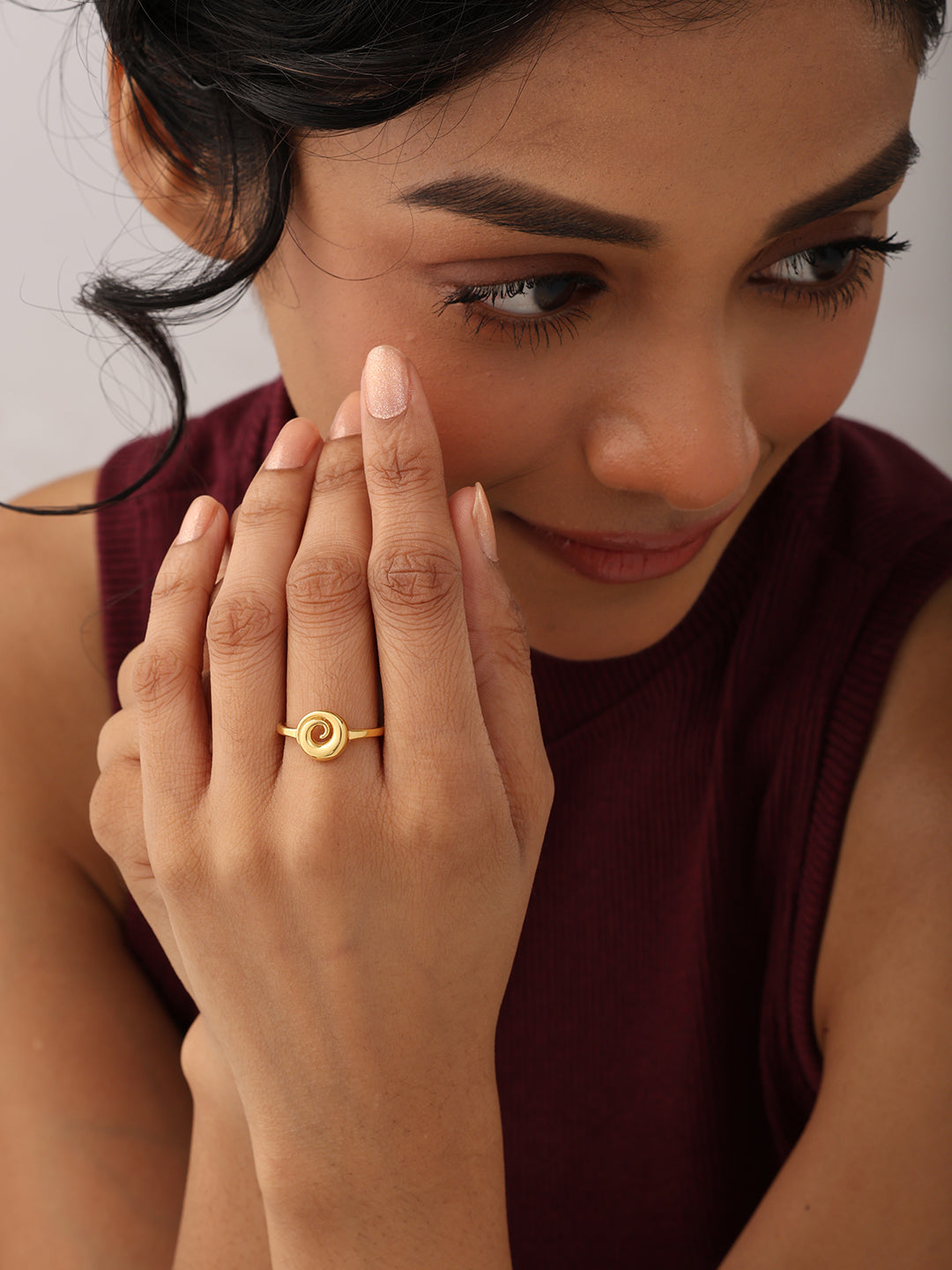 Gold Minimal Finger Ring