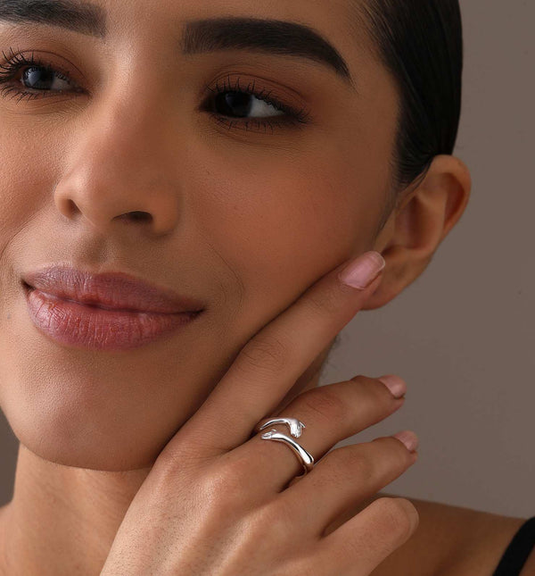 925 Sterling Silver Hugging Hands Open Couple Hugs Finger Ring For Women