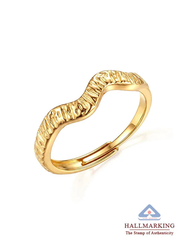 Aurelia Wavy Polished Finger Ring for Women