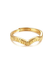 Aurelia Wavy Polished Finger Ring for Women