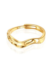 Solene Wavy Carved Finger Ring for Women