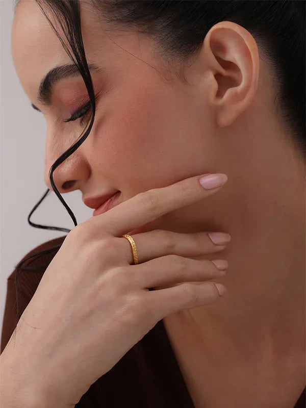 Explore Lunara Textured Wavy Finger Ring 