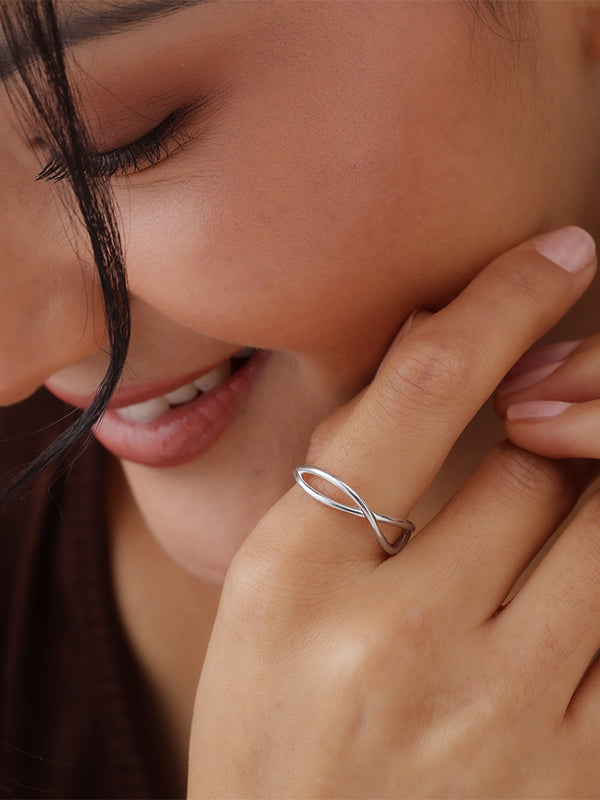 Vanya Contemporary Finger rings Finger ring for Women