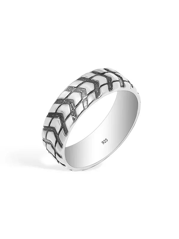 The Midnight Monarch Ring