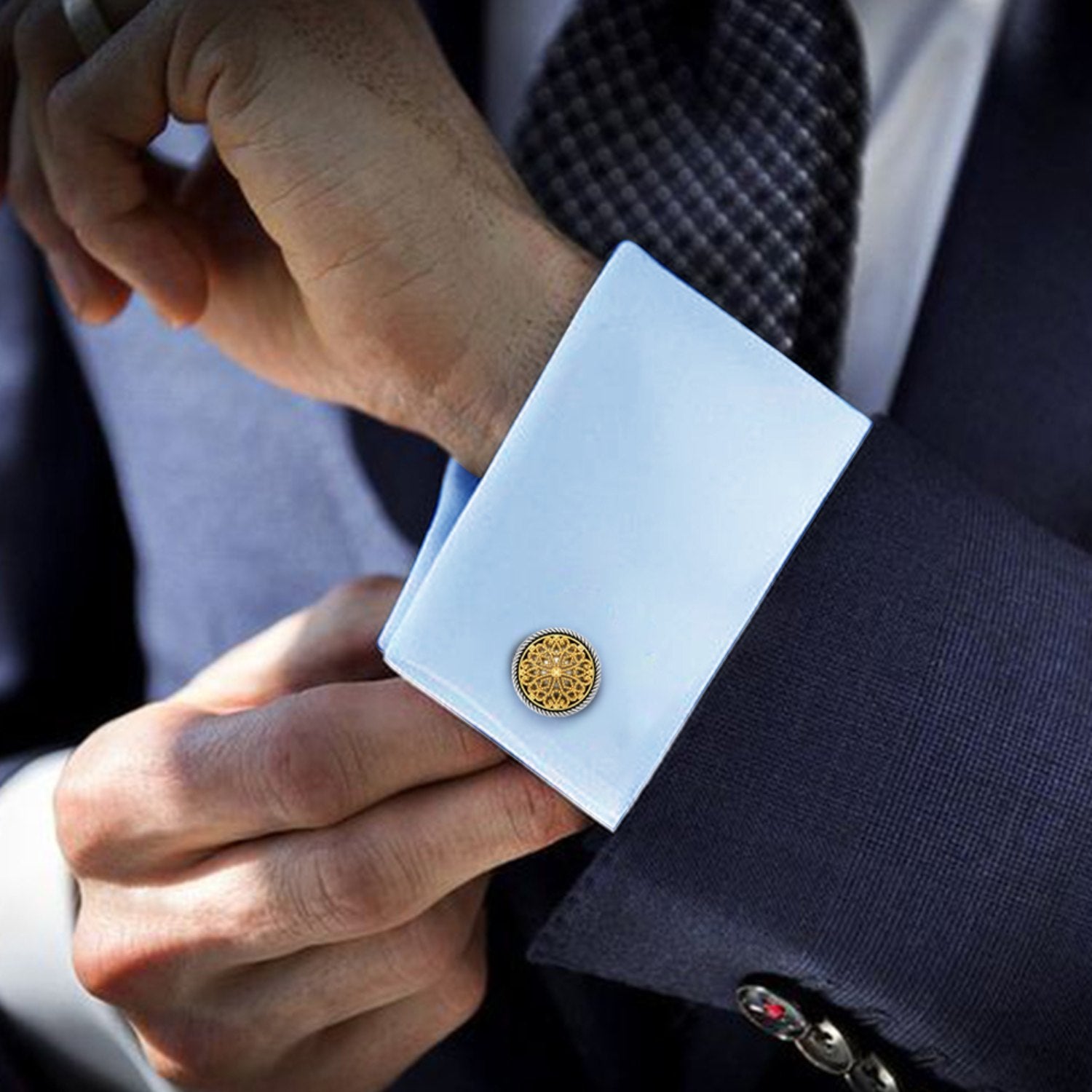 925 Sterling Silver 14K Gold-Plated Two-Tone Vintage Flower Pattern Cufflinks For Man
