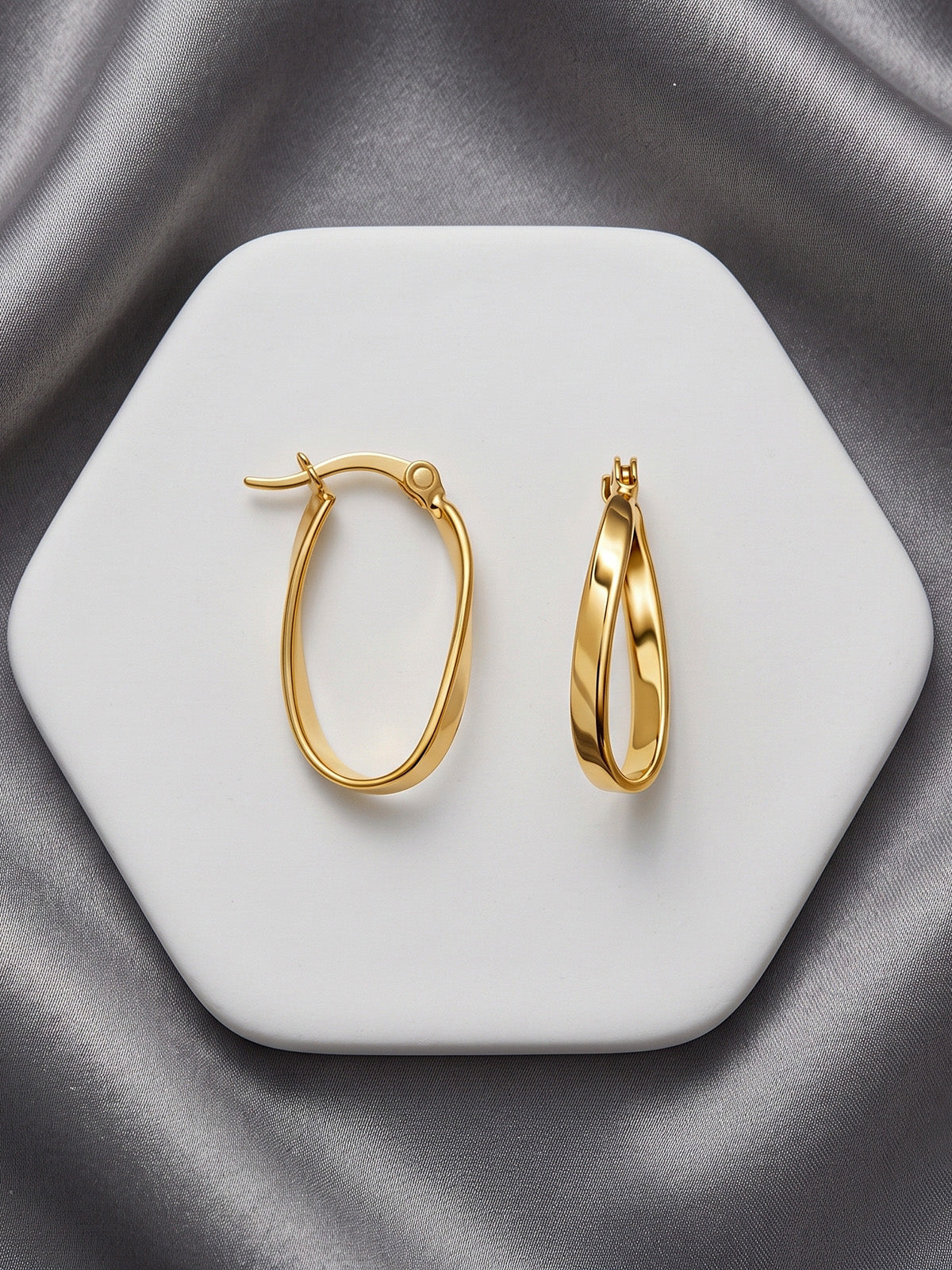 Golden Selene Wavy Hoops