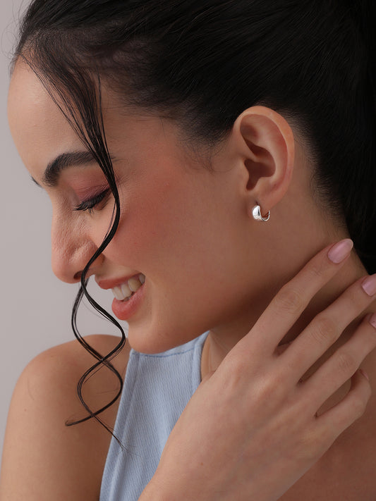 Milano Mini Women's Huggie Hoops