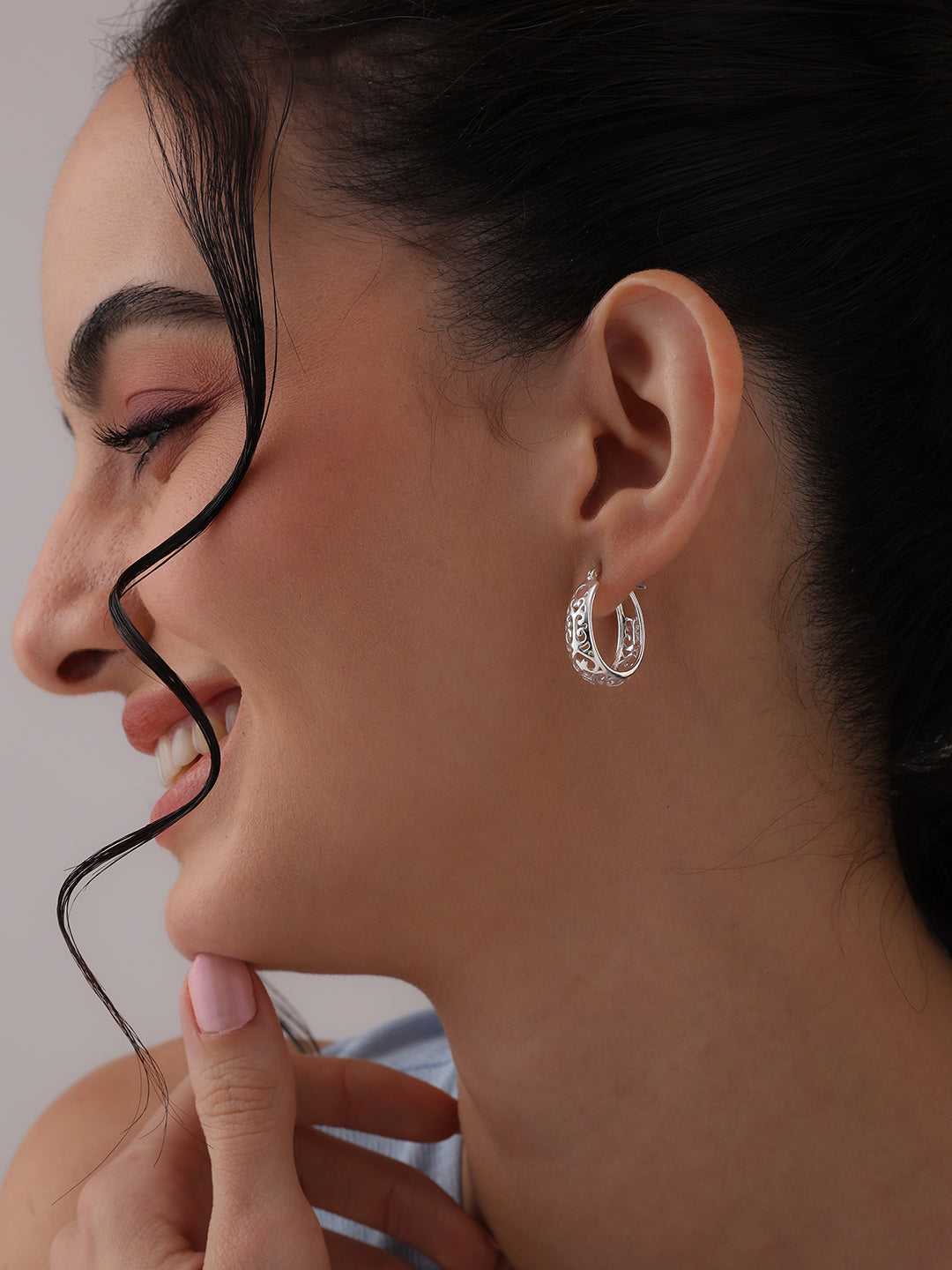 Oval Mesh Heart Click-Top Hoops