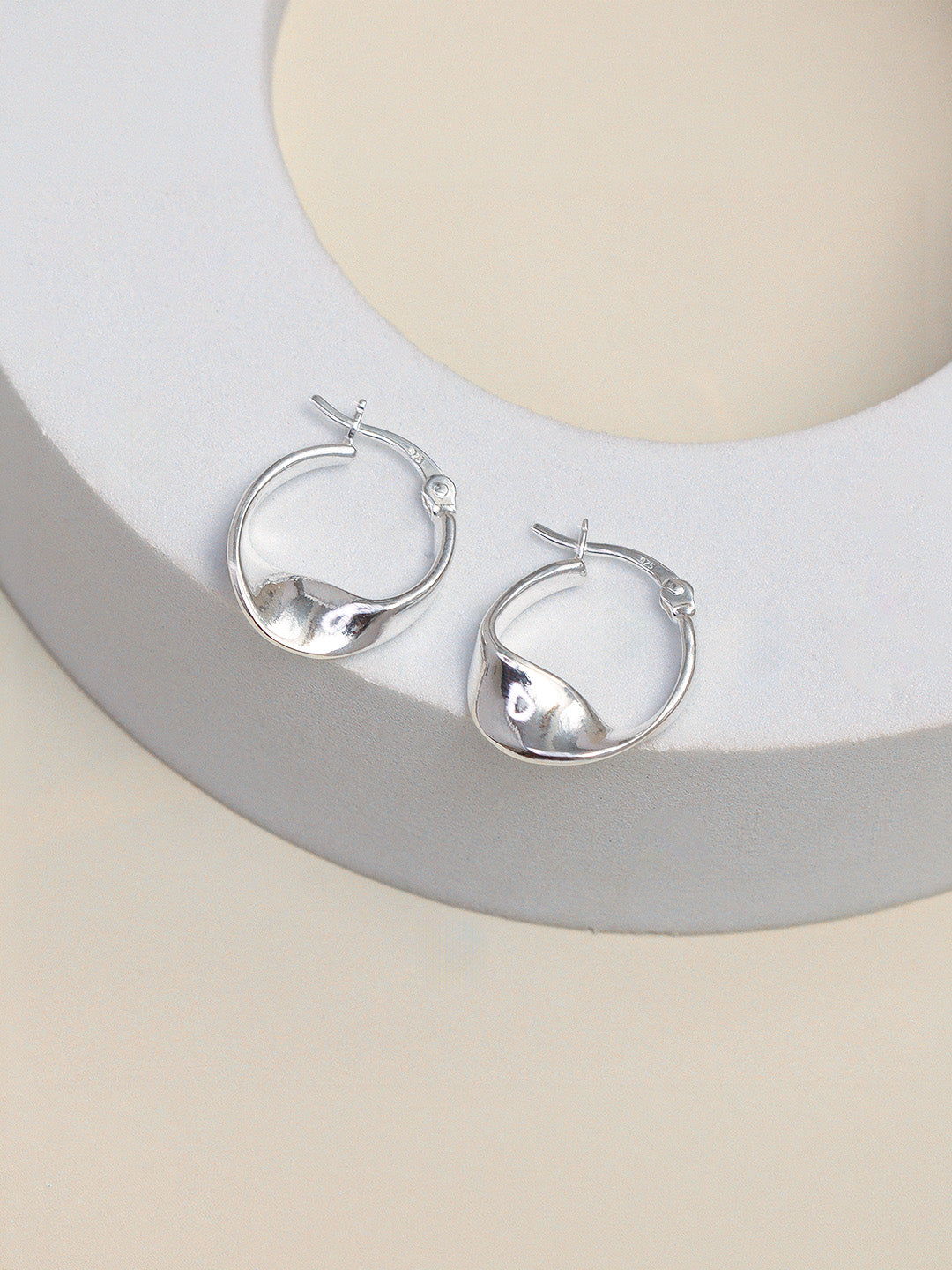 Twisted Round Wavy Click-Top Hoop Earrings