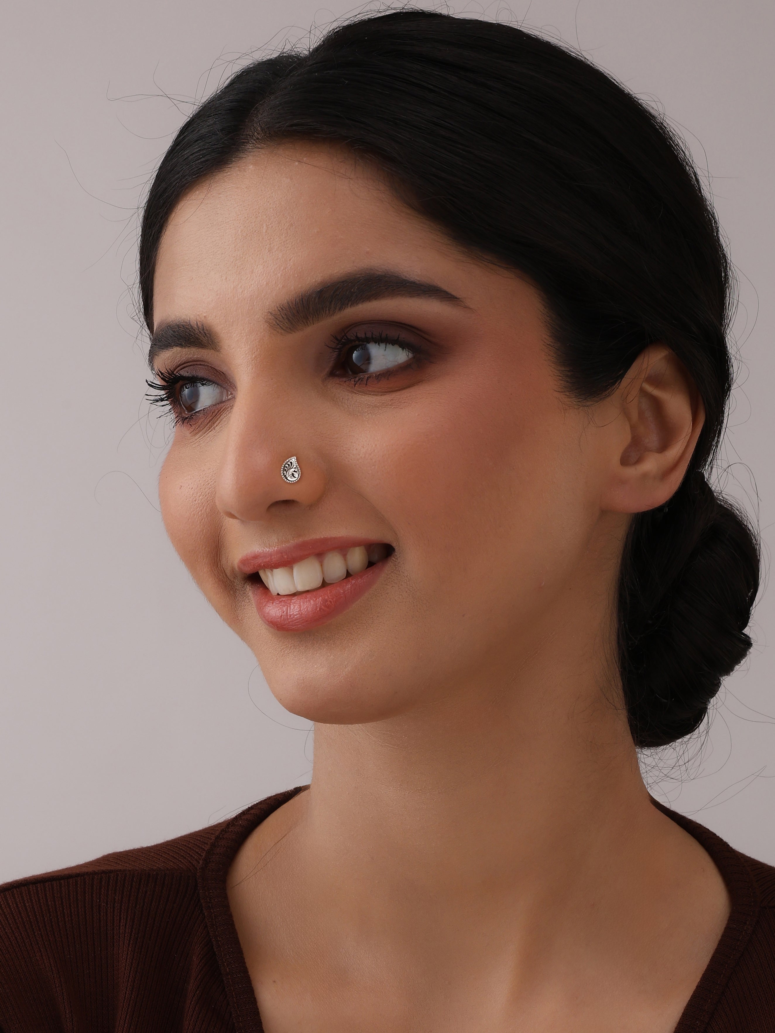 Antique Minimal Nose Pin