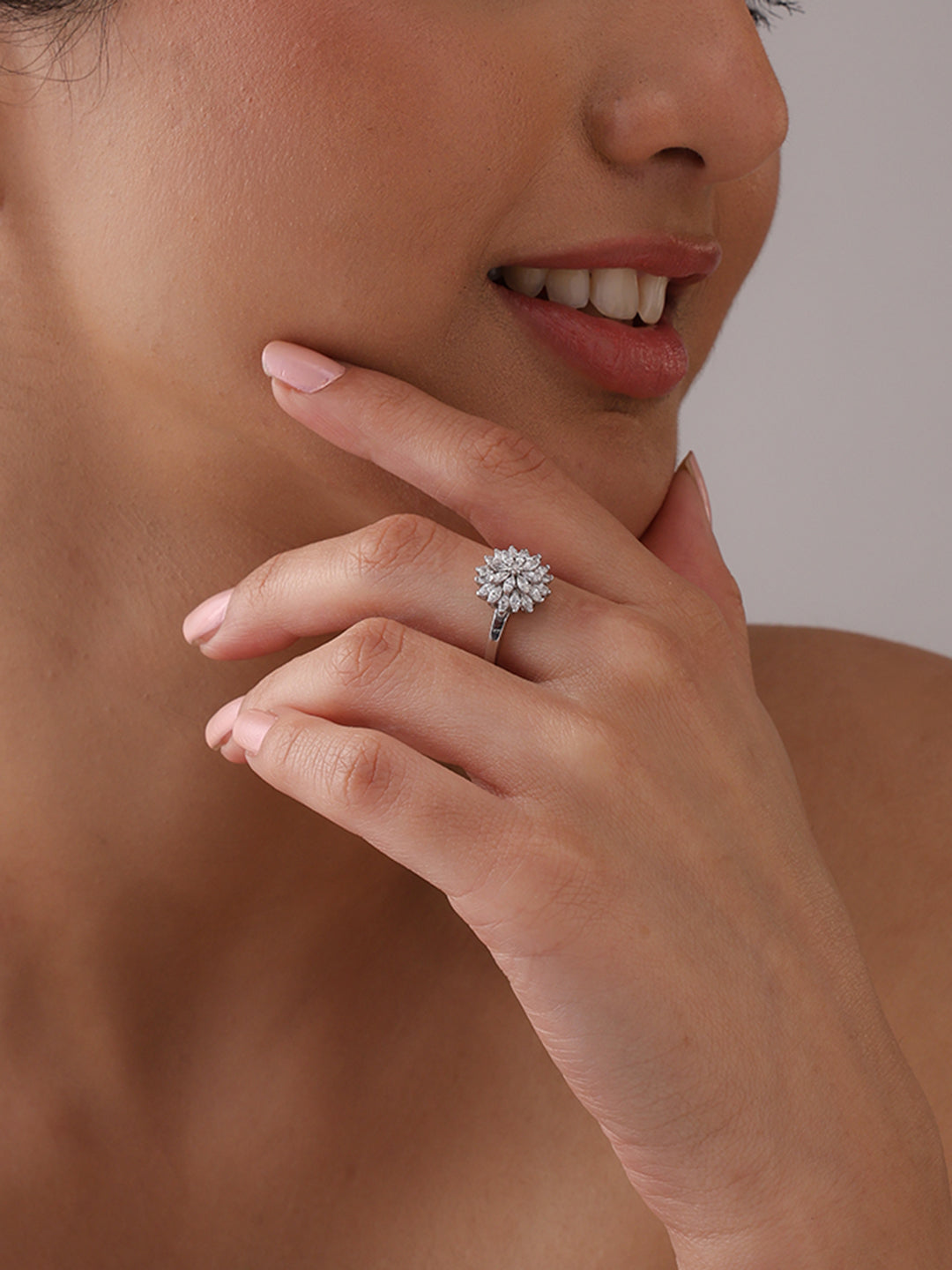 Fiora Floral Shine Women's Ring