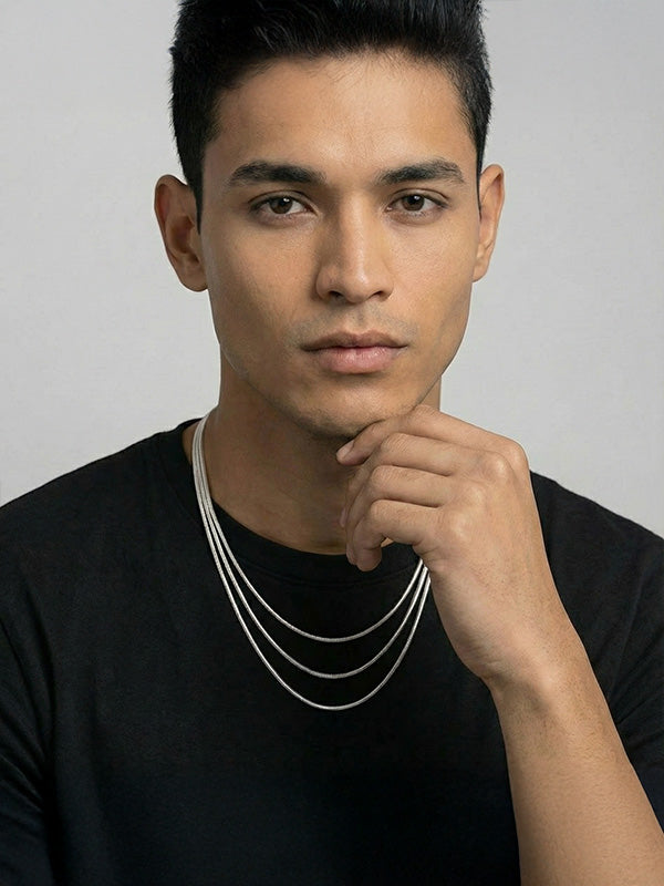 Eterno 8 Snake Chain Necklace