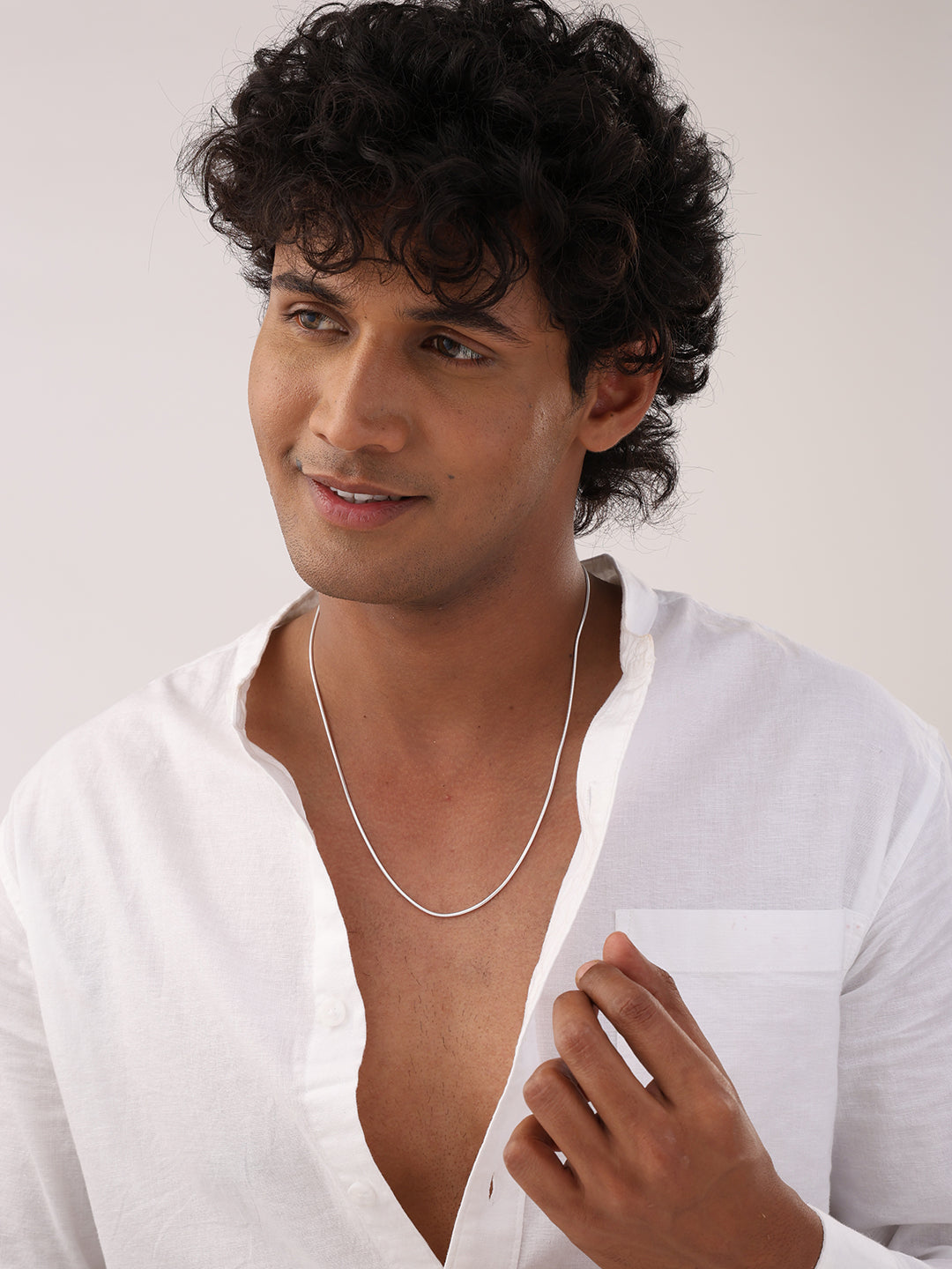 Eterno Snake Chain Necklace