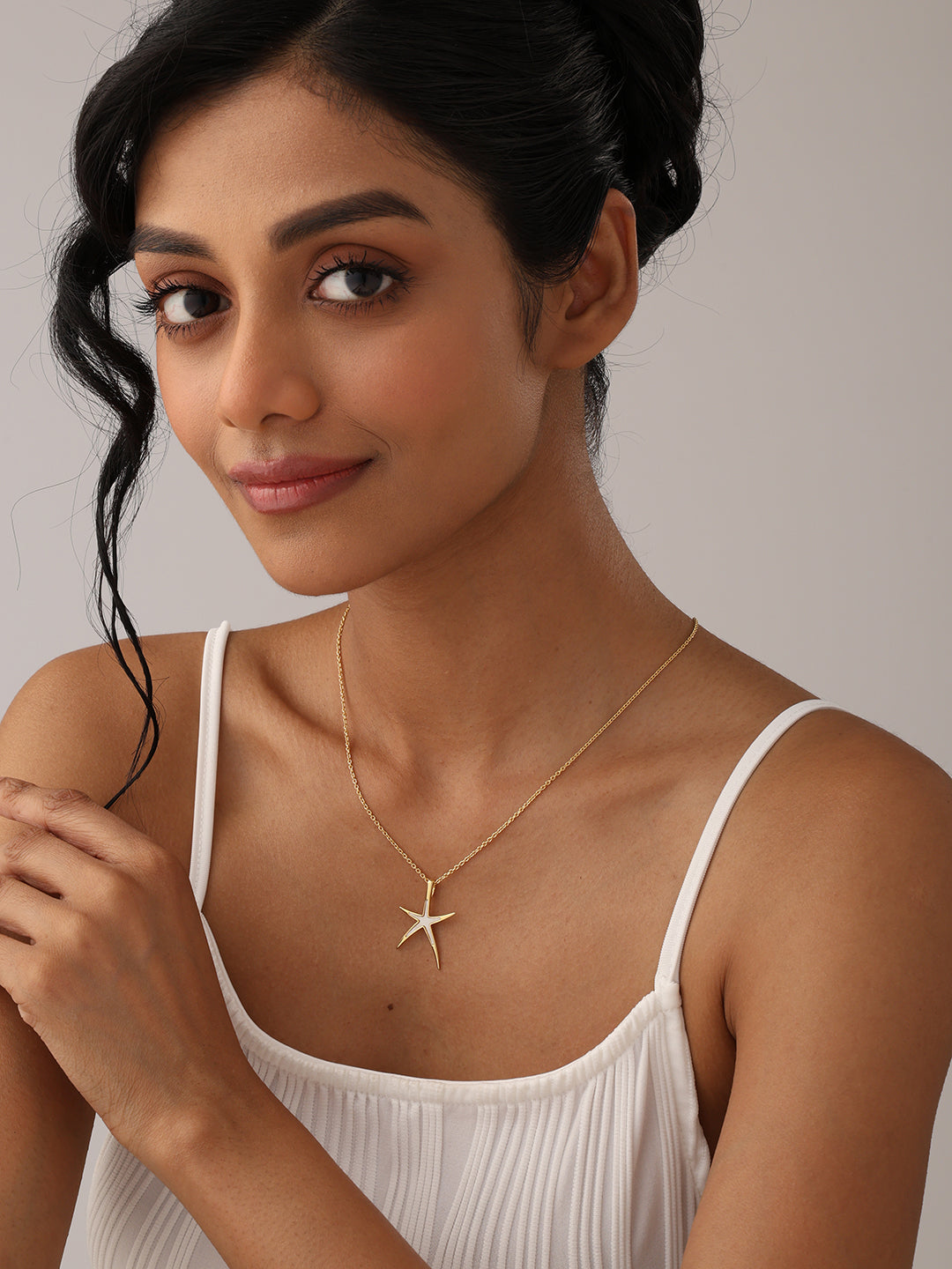 Gold Starfish Pendant Necklace for Women