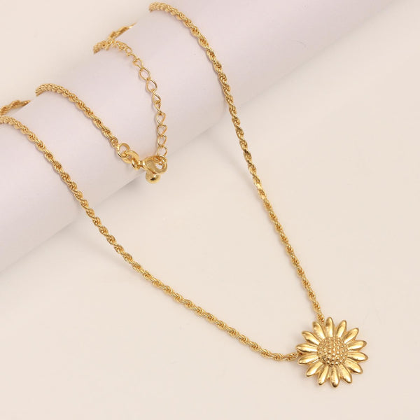 925 Sterling Silver 14K Gold-Plated English Daisy Sun Flower Pendant Necklace for Women