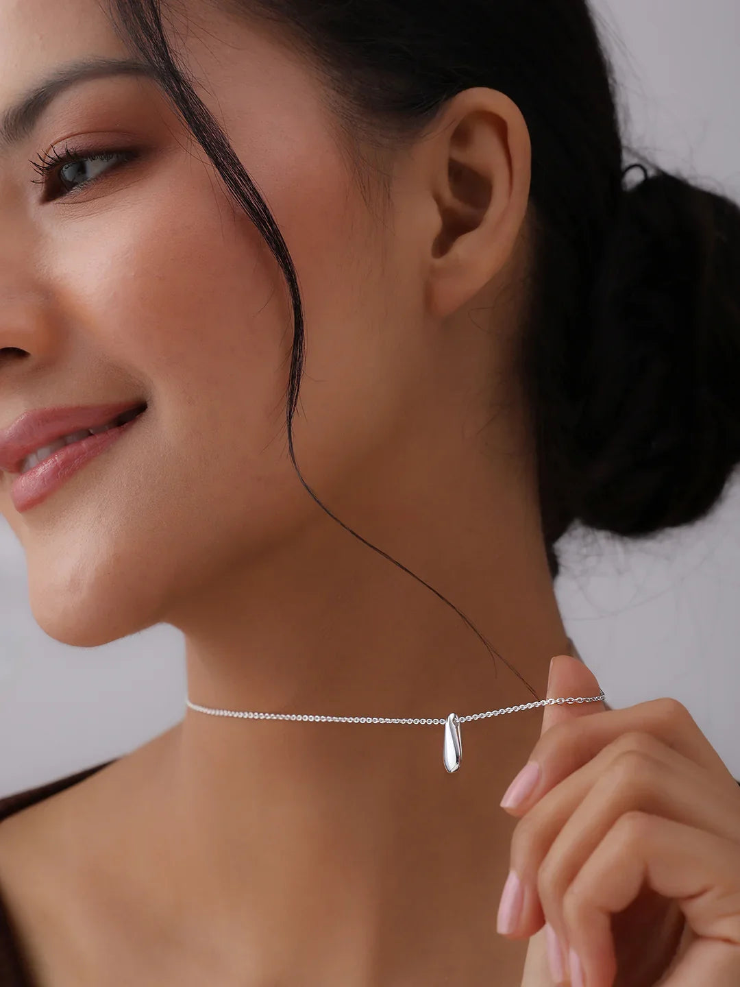 Silver Serenity Teardrop Pendant Necklace
