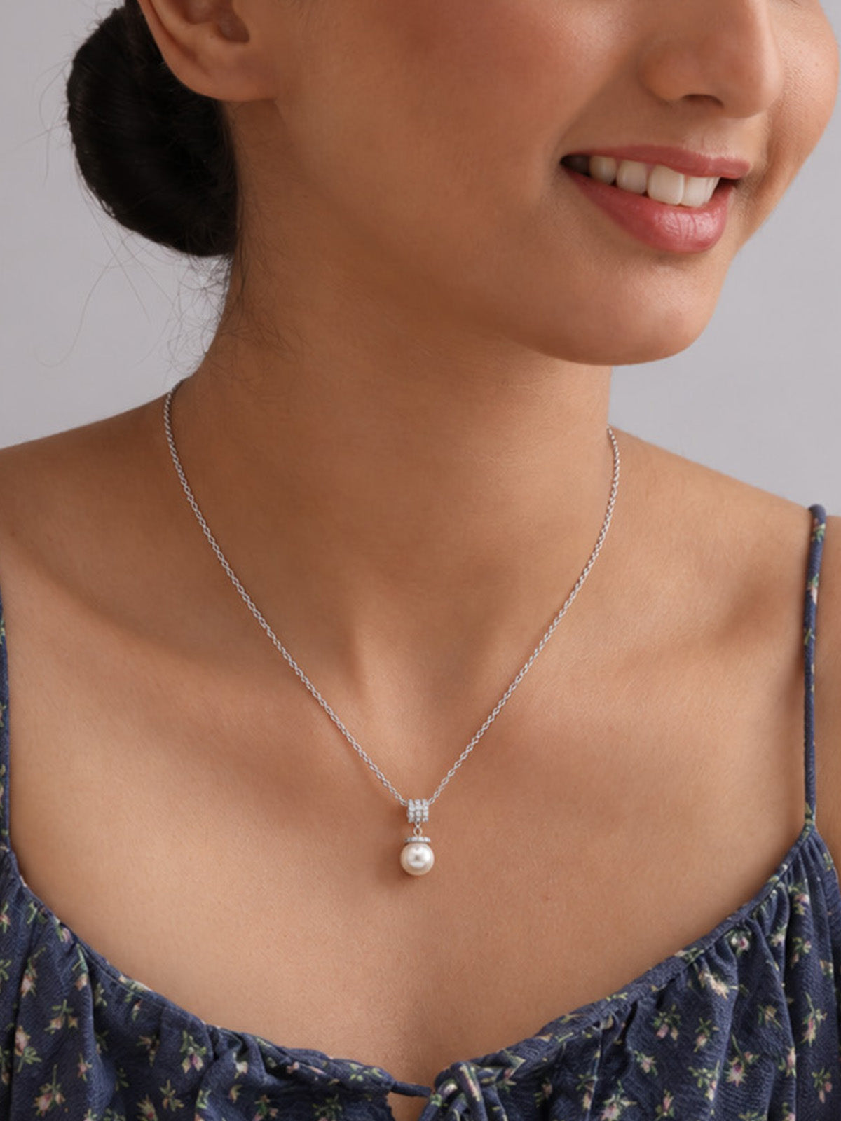 Pearl Halo Pendant Necklace for Women