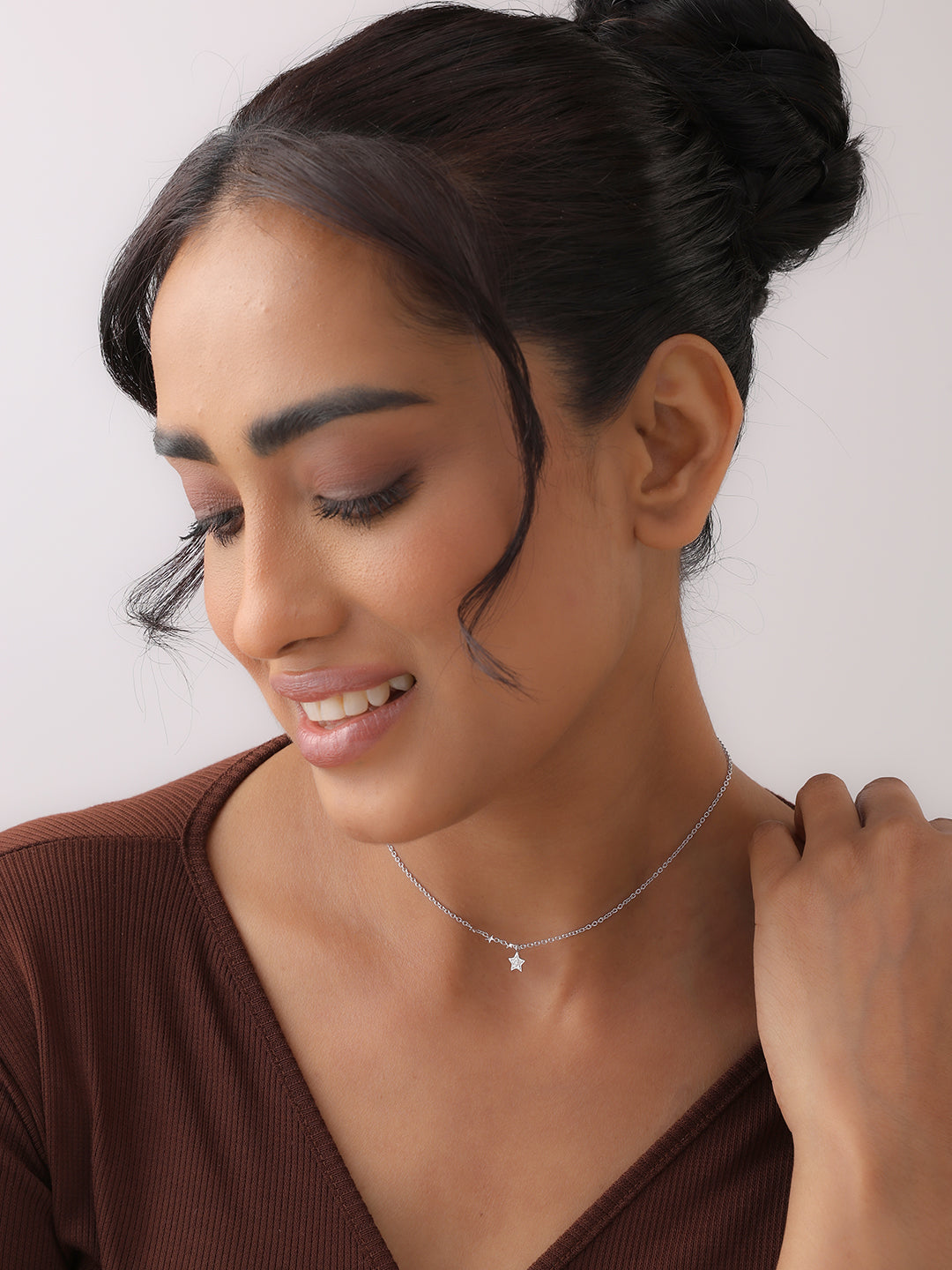 Star Contemporary Necklace in Rhodium Design