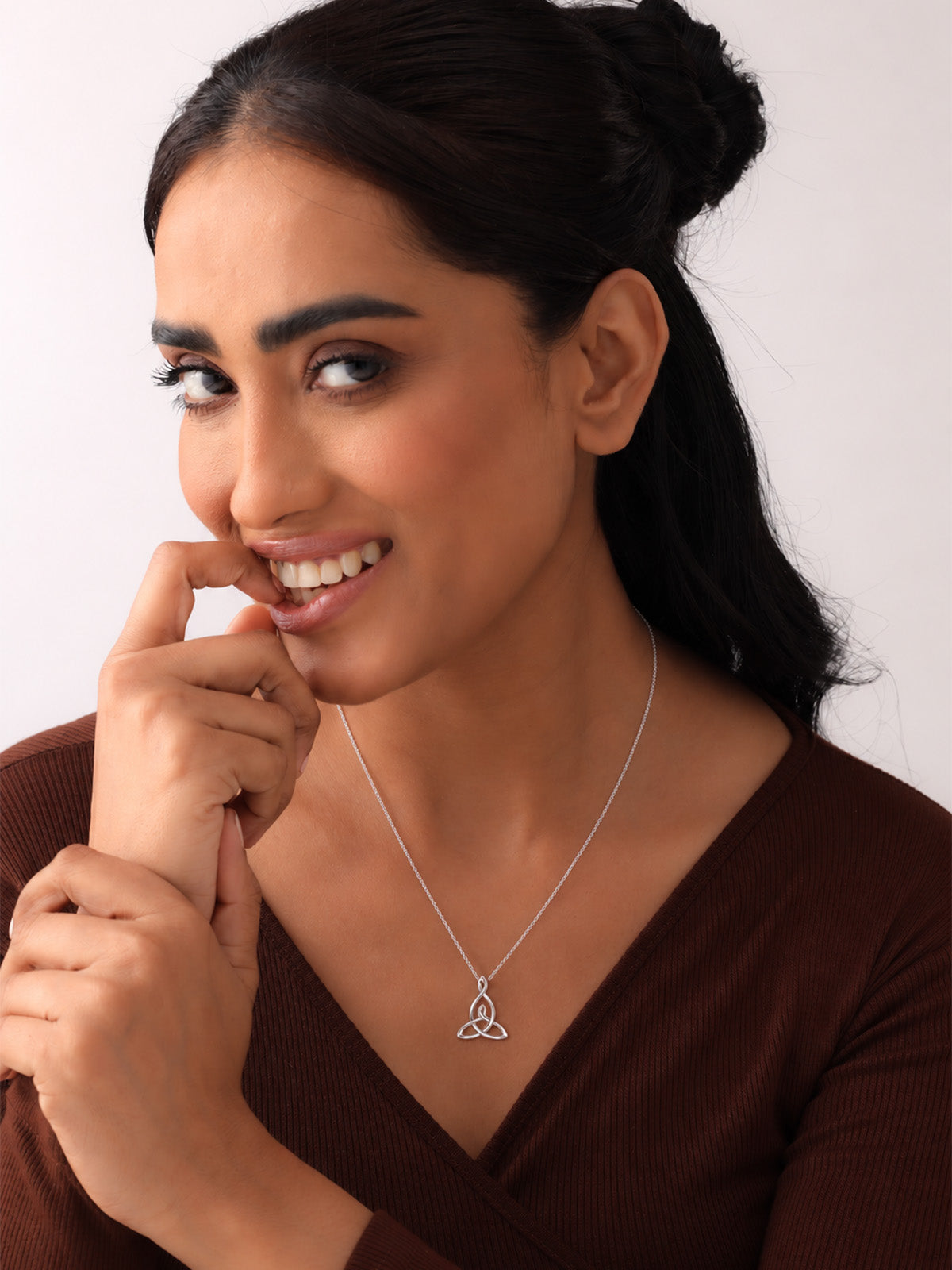 Trinity Knot Silver Women’s Pendant Necklace