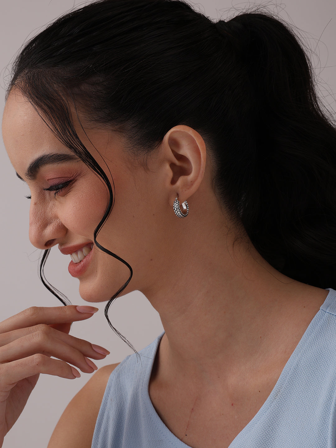 Antique Striped Textured Click-Top Hoops