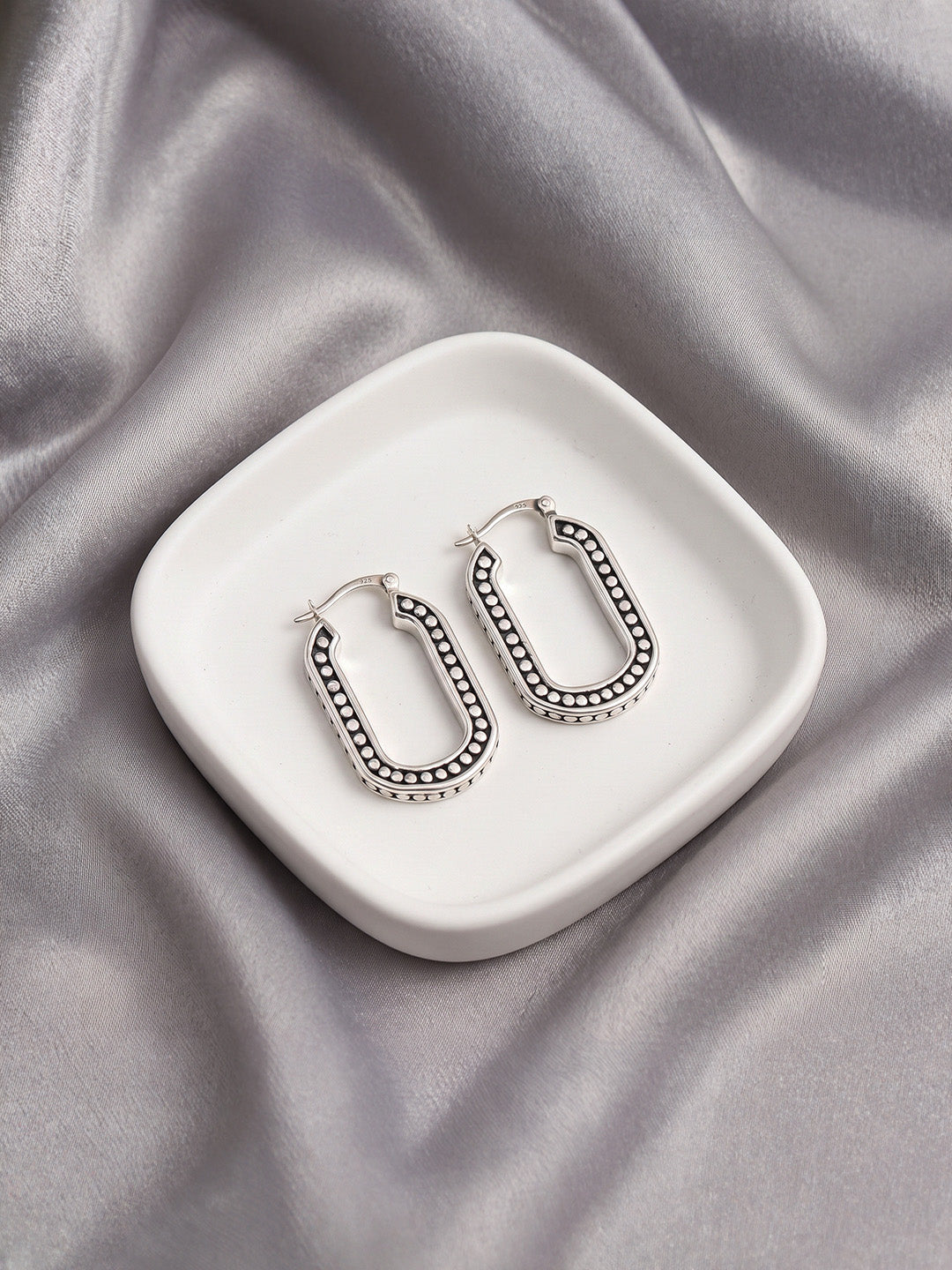 Antique O-Shape Hoop Earrings