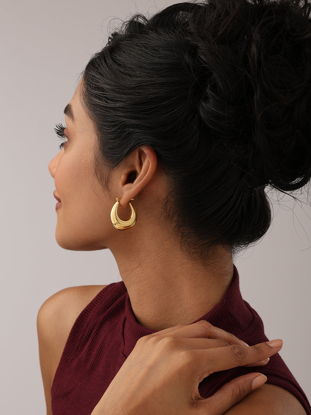 Gold Oval Lightweight Shrimp Hoops